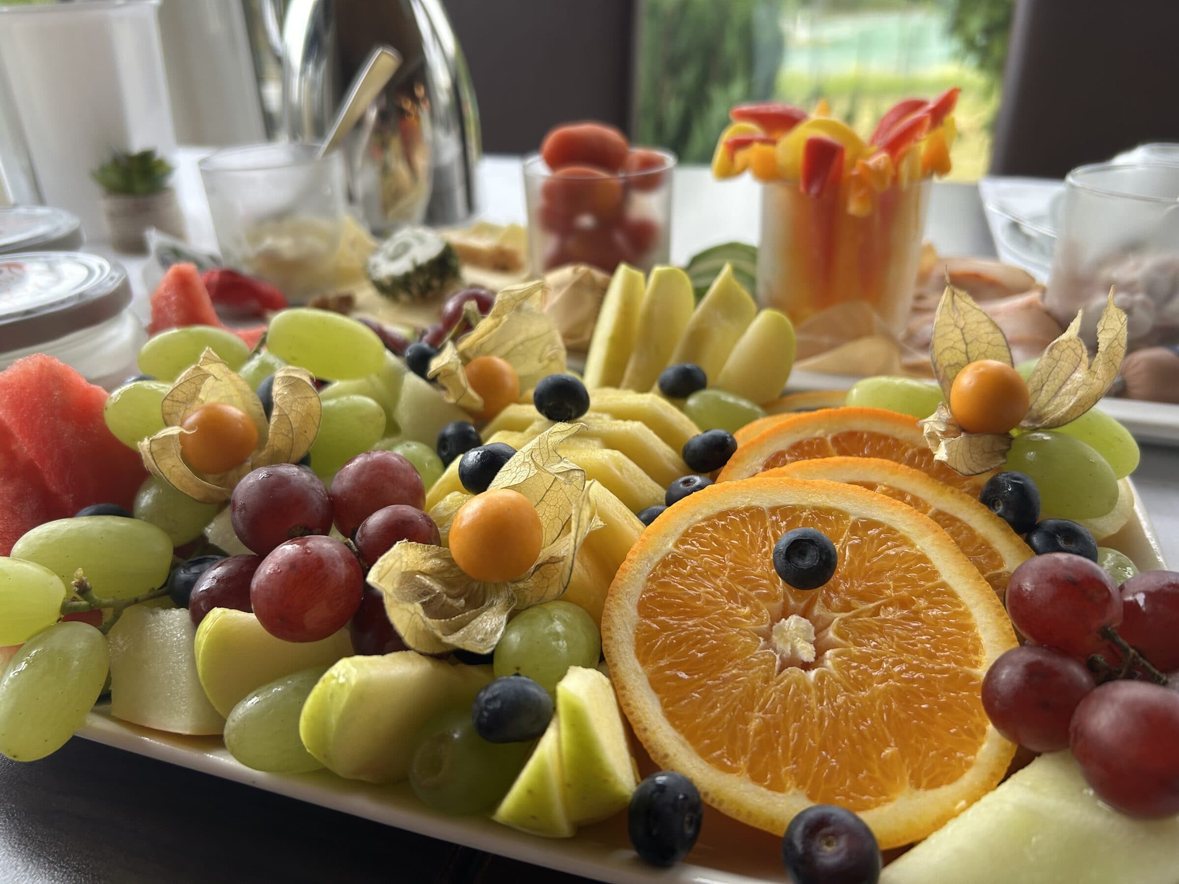 Fruit platter on the breakfast table at Vitalhotel Schulenberg